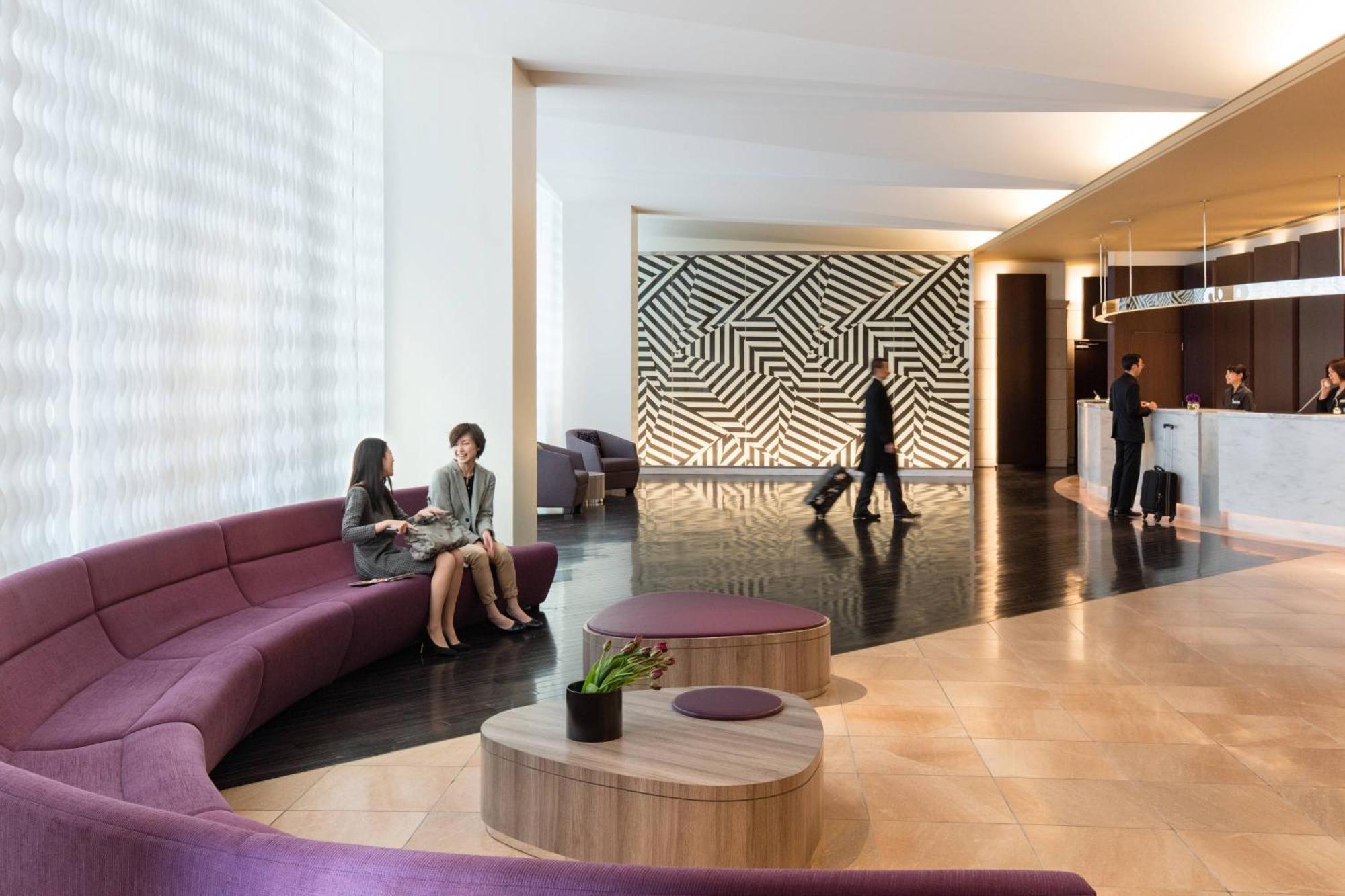 Hotel Courtyard By Marriott Shin-Osaka Station Exteriér fotografie The lobby of the hotel